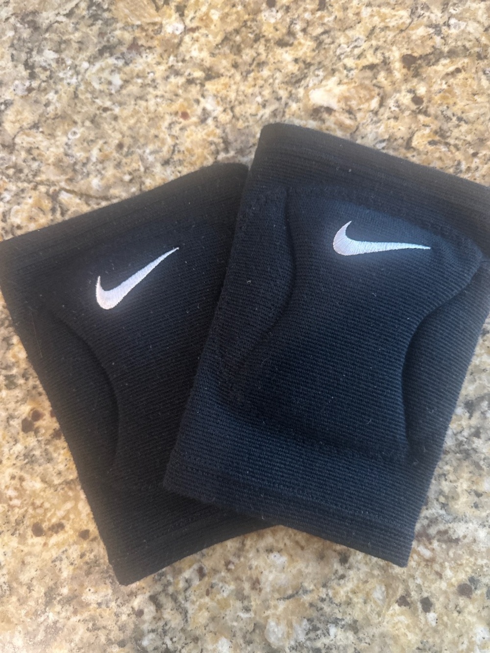 Nike dry fit volleyball kneepads